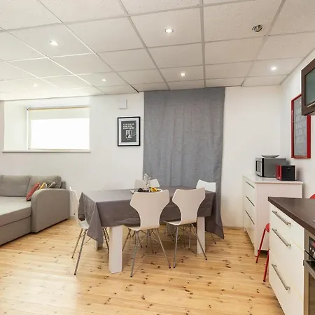 70m2 Golden タリン